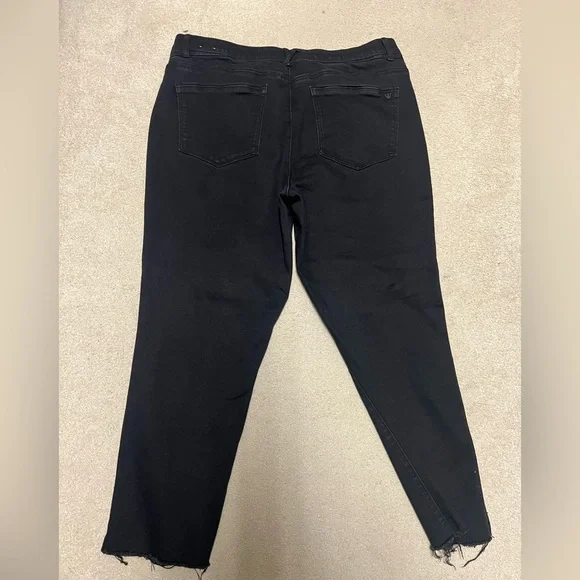 Wit & Wisdom Black Straight Leg Jeans - Picture 4 of 4
